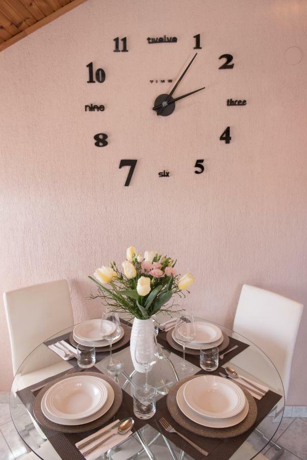 Lola Apartment Veprinac Экстерьер фото