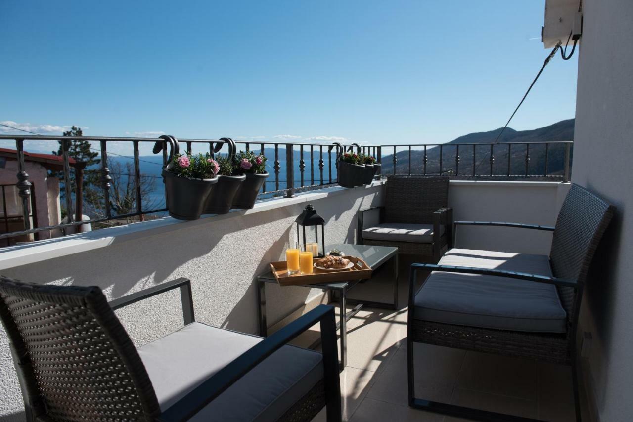 Lola Apartment Veprinac Экстерьер фото